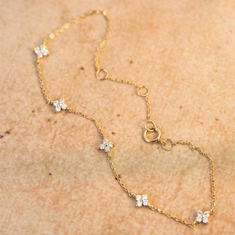 Dainty Four Leaf Clover Bracelet